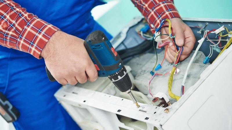 Çankaya Aeg Aeg çamaşır makinesi kart tamiri – Su almama arızası orijinal parça ile giderildi. - Teknik servis örneği